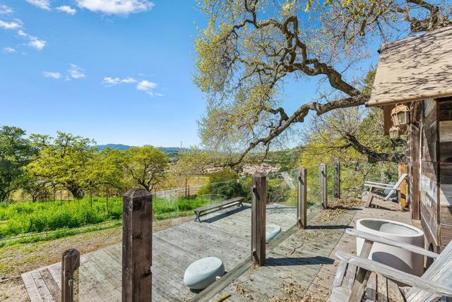 18290 Cochrane Road, Morgan Hill CA: https://media.crmls.org/mediaz/47890aee-50ee-4b64-8acc-01065835296e.jpg