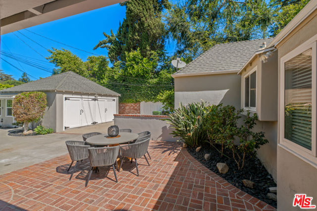 4547 Ledge Avenue photo 8