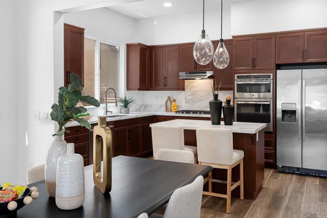 1686 Pember Avenue, Chula Vista CA: https://media.crmls.org/mediaz/47898e96-816c-45bf-ab77-9c700e17ab12.jpg