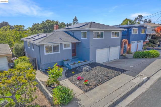 2023 Mira Vista Dr, El Cerrito CA: https://media.crmls.org/mediaz/478a3d2d-2b63-4d99-a05e-b38691e4ffcb.jpg