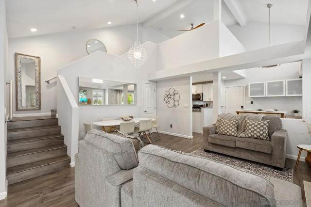 6951 Quiet Cove Dr, Carlsbad CA: https://media.crmls.org/mediaz/478d10c3-7afb-4340-b6f1-7794b2e45113.jpg