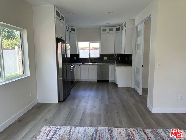 3556 Butler Avenue, Los Angeles CA: https://media.crmls.org/mediaz/478d1db9-9b3e-4ab3-8f17-d5544088b79f.jpg