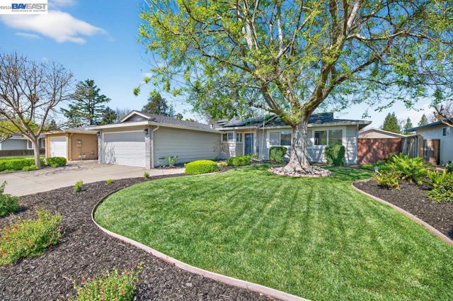 4127 Alvarado St, Pleasanton CA: https://media.crmls.org/mediaz/478db625-1b23-4565-803c-5eada38467e4.jpg