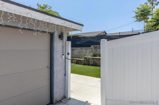 753 La Presa Ave, Spring Valley CA: https://media.crmls.org/mediaz/478df34d-c014-4373-95a8-a4f29329f5c0.jpg