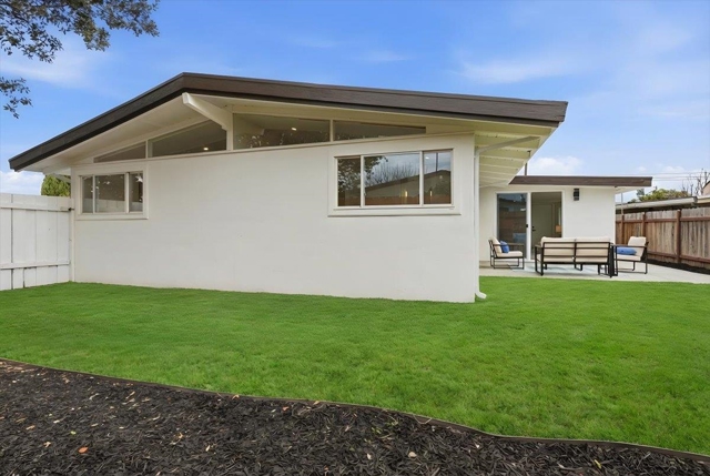 27707 La Porte Ave, Hayward CA: https://media.crmls.org/mediaz/478e4cfa-cb6b-4b8d-a5b5-2afec0a771ad.jpg