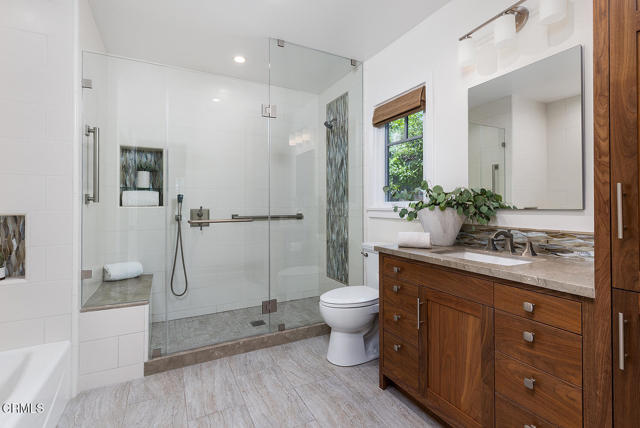 Detail Gallery Image 21 of 36 For 545 N Sunnyslope Ave, Pasadena,  CA 91107 - 3 Beds | 2/1 Baths