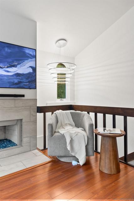 2362 Altisma Way, Carlsbad CA: https://media.crmls.org/mediaz/478f4a38-01d0-4411-a0ed-e0779b2dc957.jpg