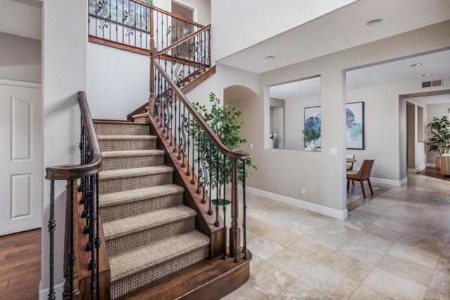Detail Gallery Image 16 of 43 For 8092 Paseo Arrayan, Carlsbad,  CA 92009 - 5 Beds | 4/1 Baths