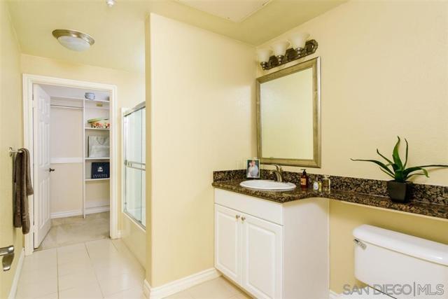 Image 10 of 24 For 9293 Regents Rd  C307