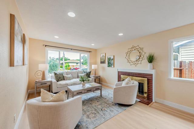 4692 Nelson Street, Fremont CA: https://media.crmls.org/mediaz/4790b77f-e2d3-4aef-a9c5-a4ab4ab11f69.jpg