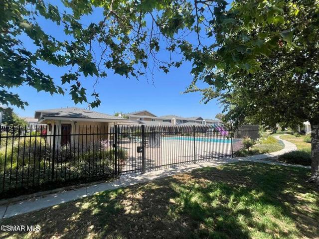 540 Spring Road, Moorpark CA: https://media.crmls.org/mediaz/4790f5bc-9cca-4bbc-9bf2-76f2f12508f1.jpg