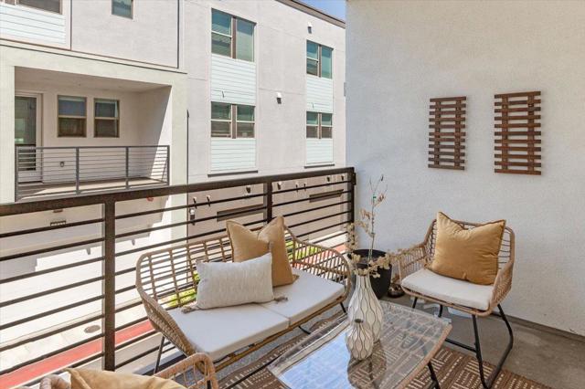 5736 Vibrant Loop, San Jose CA: https://media.crmls.org/mediaz/47911186-d62c-4413-b194-4525e768ff75.jpg