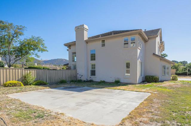 27606 Prestancia Circle, Salinas CA: https://media.crmls.org/mediaz/47915353-f8f9-47ac-80de-a41afd46249f.jpg