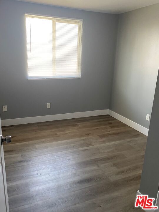 10217 S Grand Avenue, Los Angeles CA: https://media.crmls.org/mediaz/4791bb3b-1c88-4f1e-b71d-401817429681.jpg