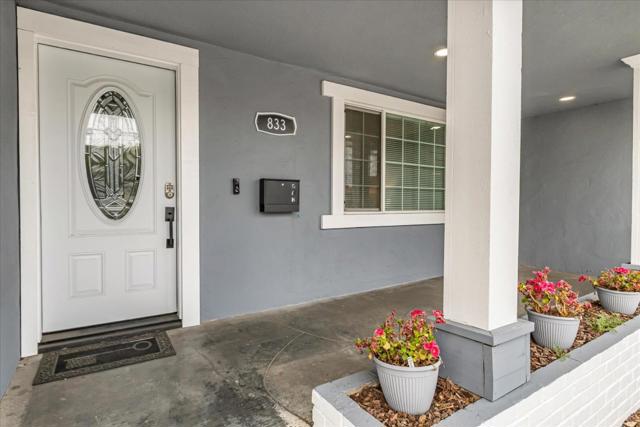 833 E Hedding Street, San Jose CA: https://media.crmls.org/mediaz/4792db35-a97f-4292-808a-b9baf4f79624.jpg