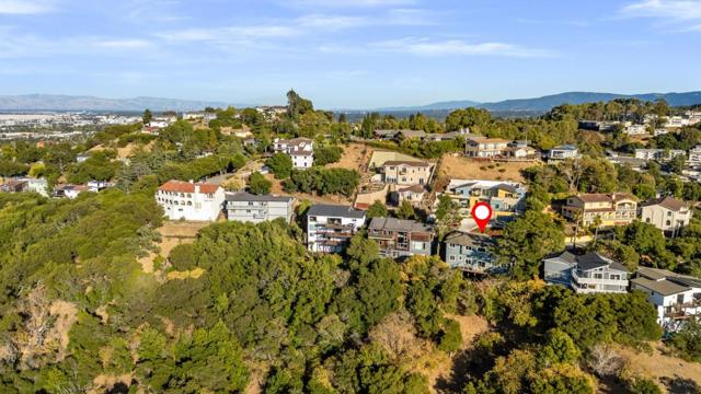 162 Coronado Avenue, San Carlos CA: https://media.crmls.org/mediaz/4792e88e-d578-4abf-a750-6b2b42d8a388.jpg