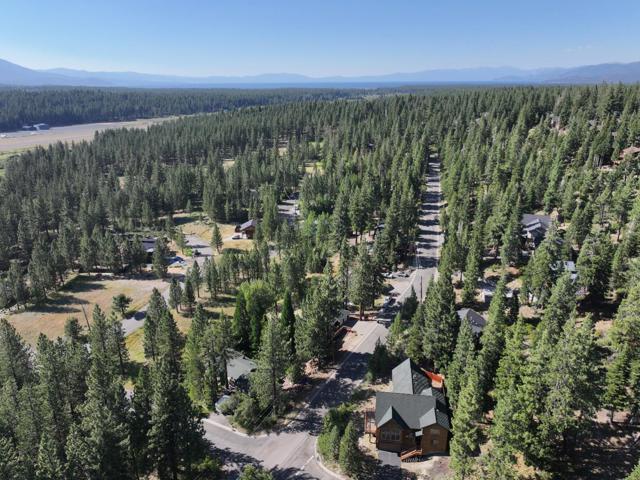 881 Onnontioga Street, South Lake Tahoe CA: https://media.crmls.org/mediaz/4792fd76-ed37-4c37-bed4-8b557f953d0b.jpg