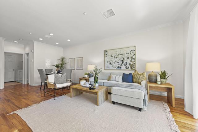 Detail Gallery Image 4 of 38 For 6084 Citracado Cir, Carlsbad,  CA 92009 - 3 Beds | 2/1 Baths