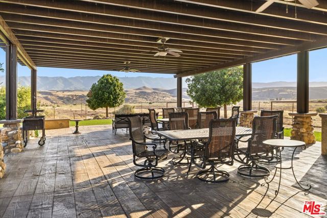 13750 Cuyama Highway, Cuyama CA: https://media.crmls.org/mediaz/47945a3e-433e-41ee-863b-8a04566e0bb1.jpg