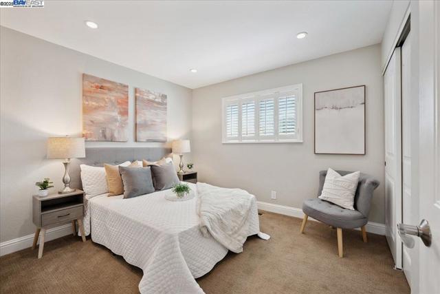 3186 Berkshire Ct, Pleasanton CA: https://media.crmls.org/mediaz/4794af6d-338c-4be8-8243-1d7e754d456b.jpg