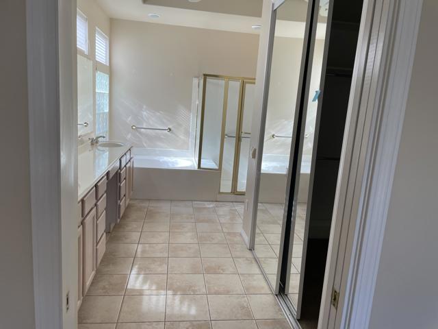 39264 Mirage Circle, Palm Desert CA: https://media.crmls.org/mediaz/4794b30f-af44-4287-b5a3-7c66508e9c3e.jpg