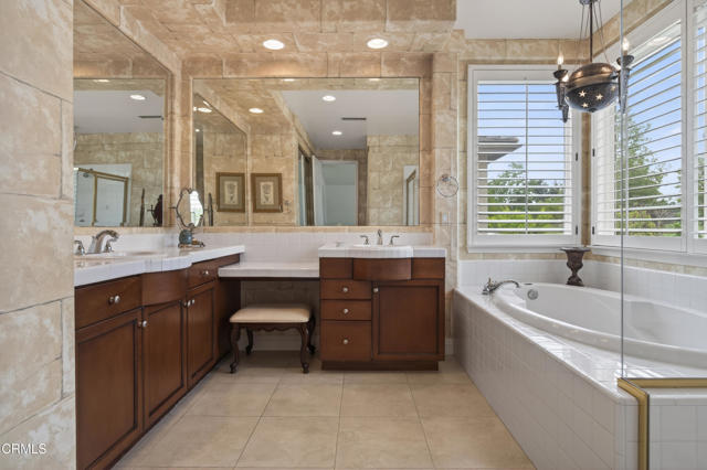 Detail Gallery Image 22 of 48 For 2830 Avenida De Autlan, Camarillo,  CA 93010 - 5 Beds | 4/1 Baths