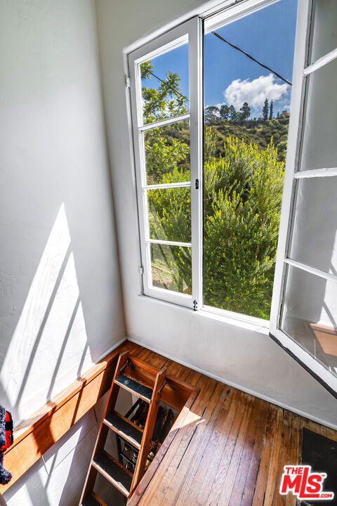 1205 N Beverly Glen Boulevard, Los Angeles CA: https://media.crmls.org/mediaz/4794b8ae-d51a-487b-b207-4d964b57e624.jpg