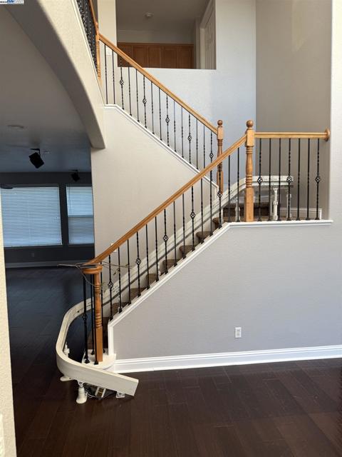 Image 12 of 44 For 9471 Mourverde Court