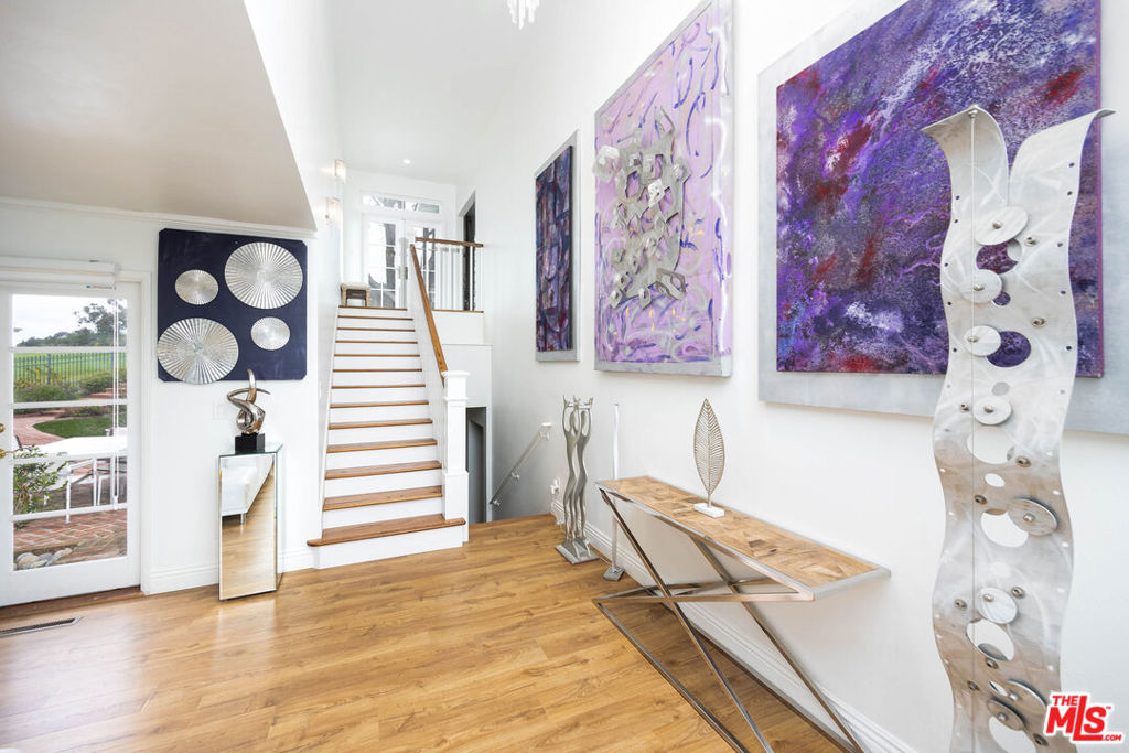 1110 Muirlands Drive - photo 3