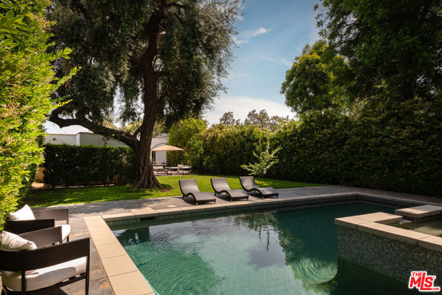 1841 Rose Villa Street, Pasadena CA: https://media.crmls.org/mediaz/47957433-ba8f-473e-bee0-26112ff0c5cc.jpg