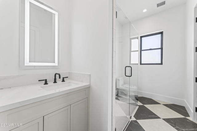 Image 48 of 93 For 532 Corte Corrida