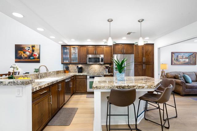 76756 Chrysanthemum Way, Palm Desert, CA 92211