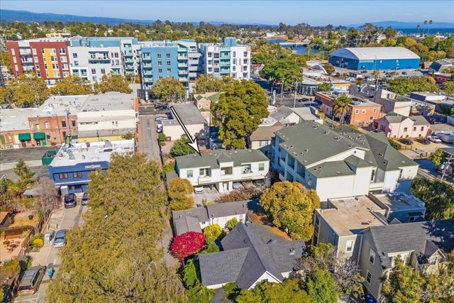 224 Laurel, Santa Cruz CA: https://media.crmls.org/mediaz/479767eb-60db-424a-bd18-2d2595b4ae7a.jpg