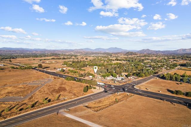 Detail Gallery Image 5 of 35 For 3438 Highway 67, Ramona,  CA 92065 - 4 Beds | 2/1 Baths