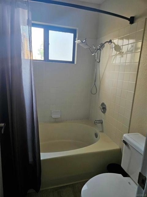 9279 Lake Murray Blvd., San Diego CA: https://media.crmls.org/mediaz/47986060-e873-4577-b448-8e251c4edd83.jpg
