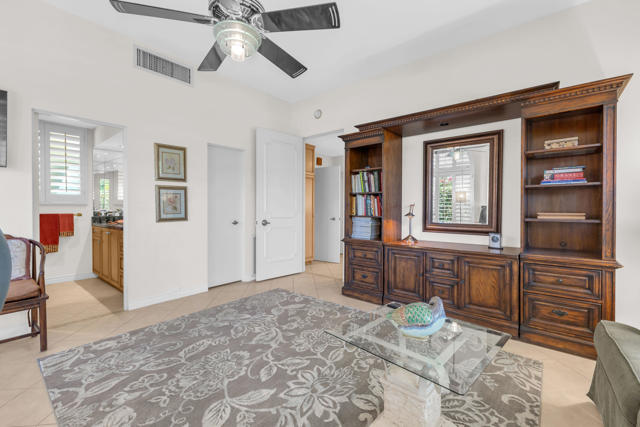 5 Stanford Drive, Rancho Mirage CA: https://media.crmls.org/mediaz/4799857f-cdcb-493d-a0c1-373016934233.jpg