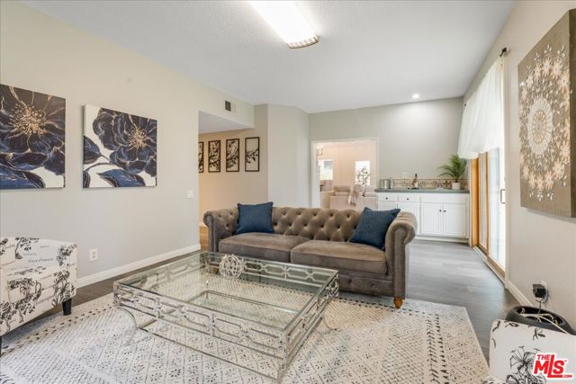 12084 London Grove Court, Moorpark CA: https://media.crmls.org/mediaz/479a1679-818b-4e9f-86f2-85c87da3ce0d.jpg