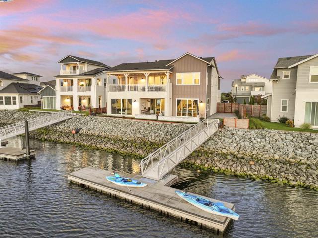 30 Grey Whale Pl, Bethel Island CA: https://media.crmls.org/mediaz/479ccb02-7c26-4f15-a9e0-392f93274234.jpg