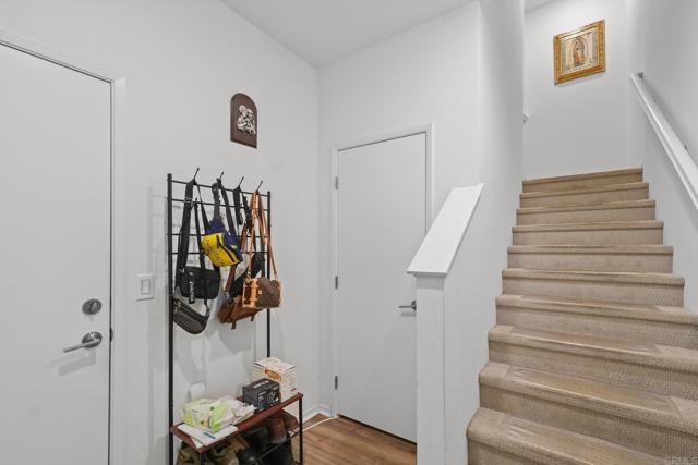 5495 Seacliff Place, San Diego CA: https://media.crmls.org/mediaz/479cdef0-2e86-4252-9793-f7f9ee558155.jpg