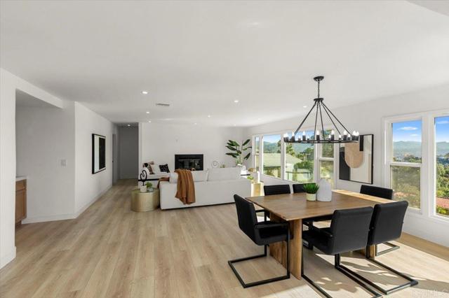 Detail Gallery Image 7 of 65 For 874 Hacienda Dr, El Cajon,  CA 92020 - 5 Beds | 4 Baths