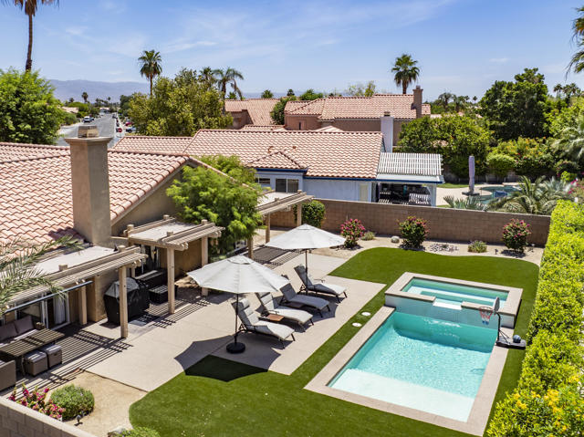 78635 Villeta Drive, La Quinta CA: https://media.crmls.org/mediaz/479e52e9-90eb-482e-be04-10730f273cf6.jpg