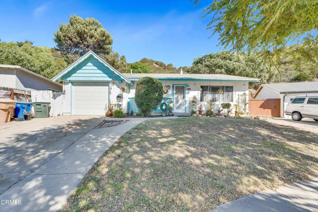 Detail Gallery Image 1 of 1 For 383 Delaware Dr, Ventura,  CA 93001 - 3 Beds | 1 Baths
