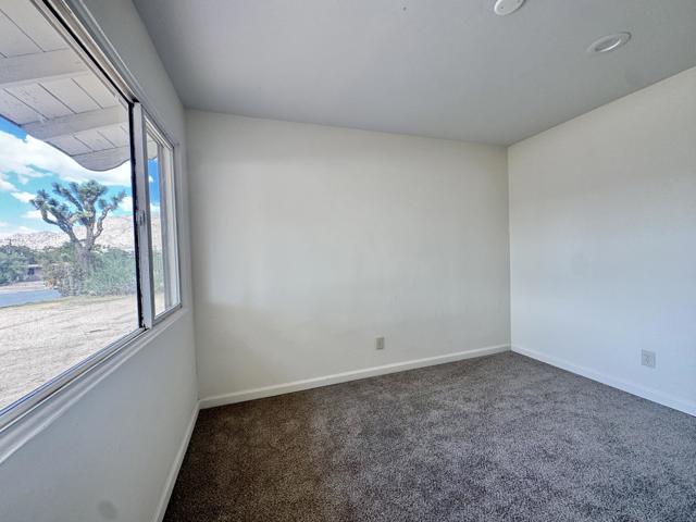 7421 Bannock Trail, Yucca Valley CA: https://media.crmls.org/mediaz/479fc777-564e-4bfd-ae05-34397060f79b.jpg