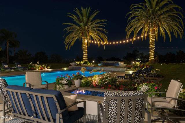 1069 Corte Barroso, Camarillo CA: https://media.crmls.org/mediaz/47a0b67b-2487-4d94-bff7-a16cc41fe0ca.jpg