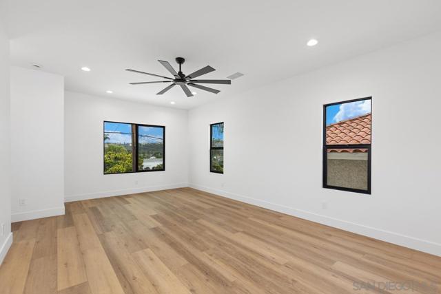 1826 Galveston St, San Diego CA: https://media.crmls.org/mediaz/47a2986d-dcaa-452f-894d-984516ae955f.jpg