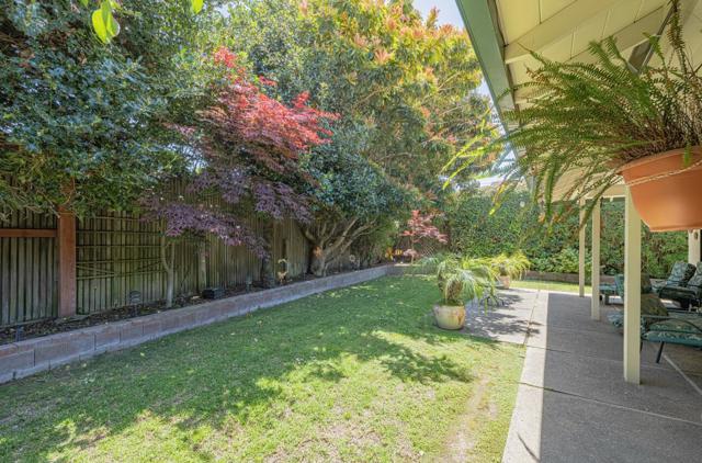 51 La Mirada Court, Salinas CA: https://media.crmls.org/mediaz/47a50002-f27f-46e9-bb8b-ff4de3edaeec.jpg