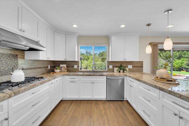 14139 Taos Drive, Saratoga CA: https://media.crmls.org/mediaz/47a51d52-cd3e-47ab-9a8e-c8c19afb3122.jpg