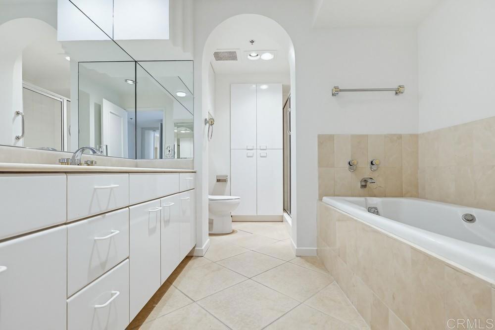 200 Harbor Drive - photo 16