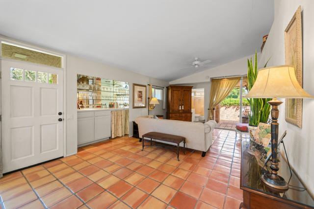 73438 Foxtail Lane, Palm Desert CA: https://media.crmls.org/mediaz/47a59da1-ecb7-4b52-850b-6a3063aaf69e.jpg