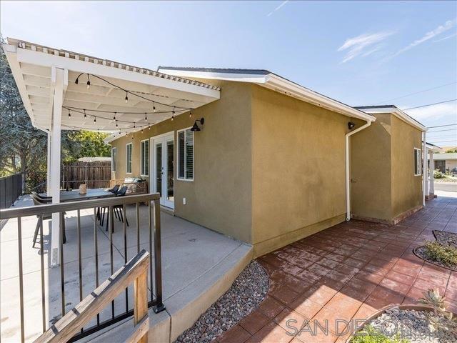 5586 Hamill Ave, San Diego CA: https://media.crmls.org/mediaz/47a6a8ad-774a-426b-8733-e9880d9aa19b.jpg
